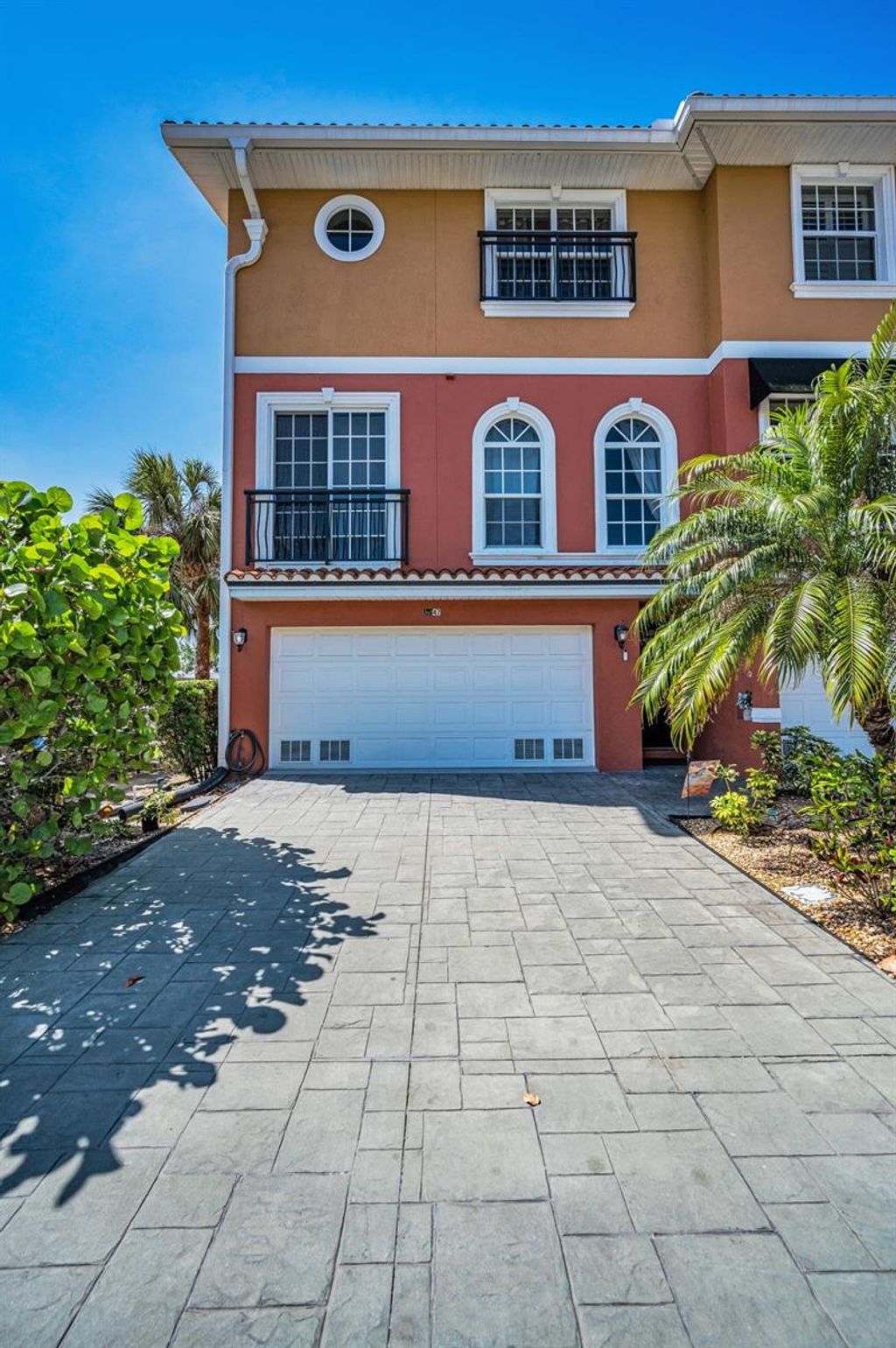 Photo of 47 W Morgan Street, Tarpon Springs, FL 34689 (MLS # TB8367587)