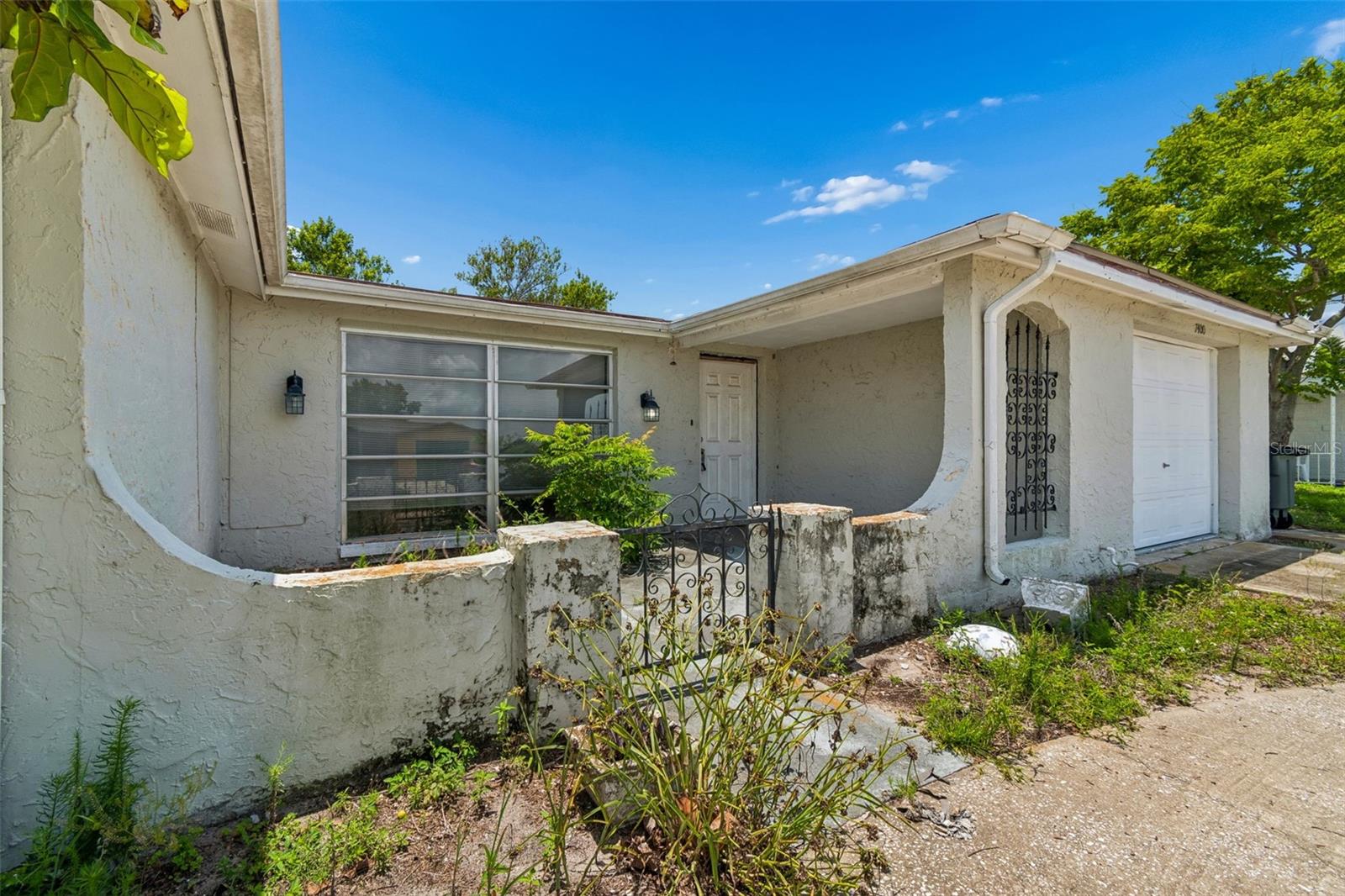REGENCY PARK - Residential