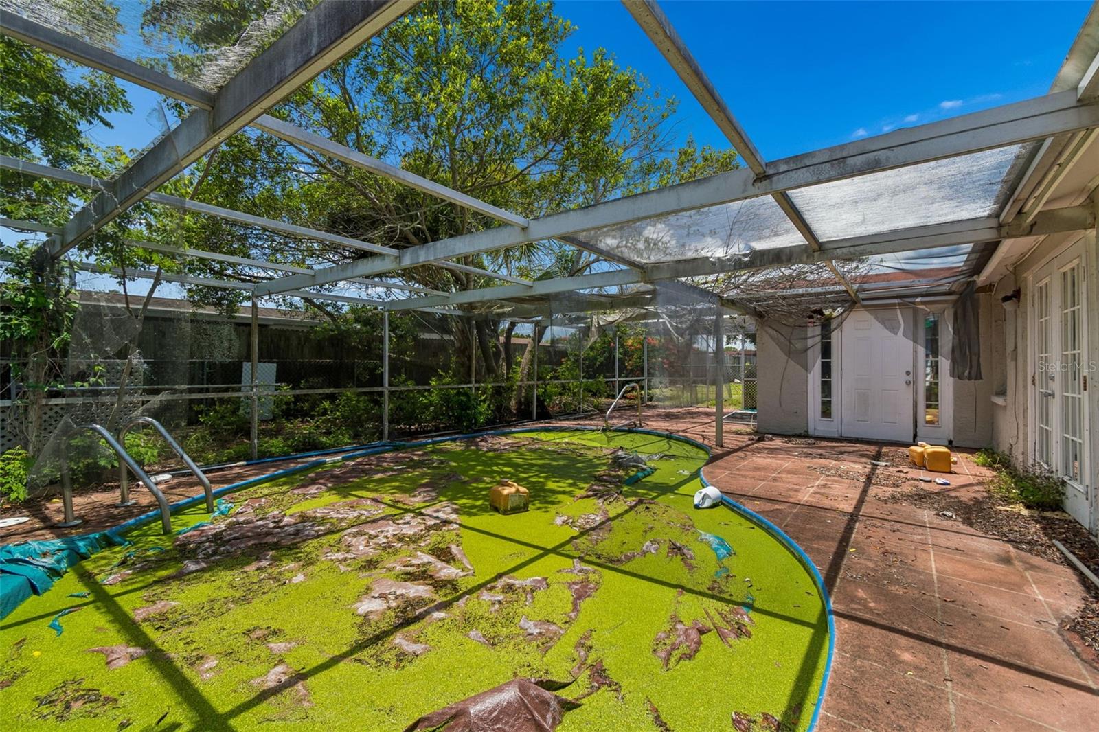REGENCY PARK - Residential