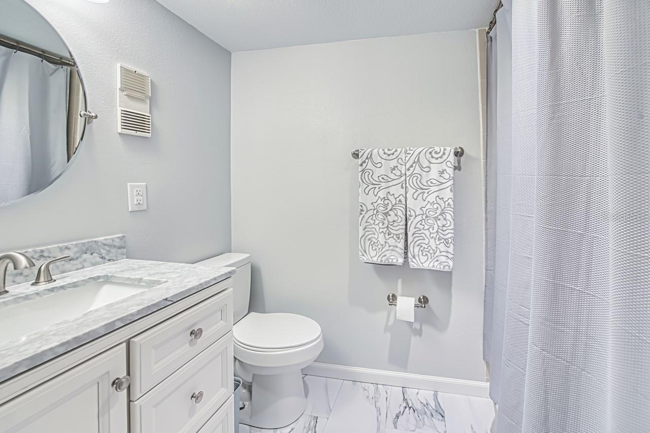 REGENCY HOUSE - Residential