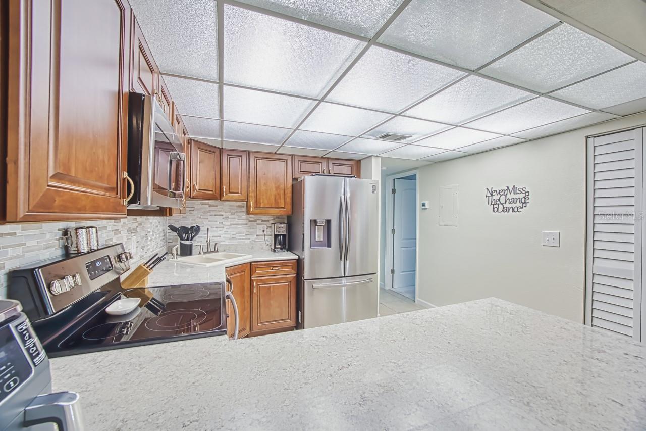 REGENCY HOUSE - Residential