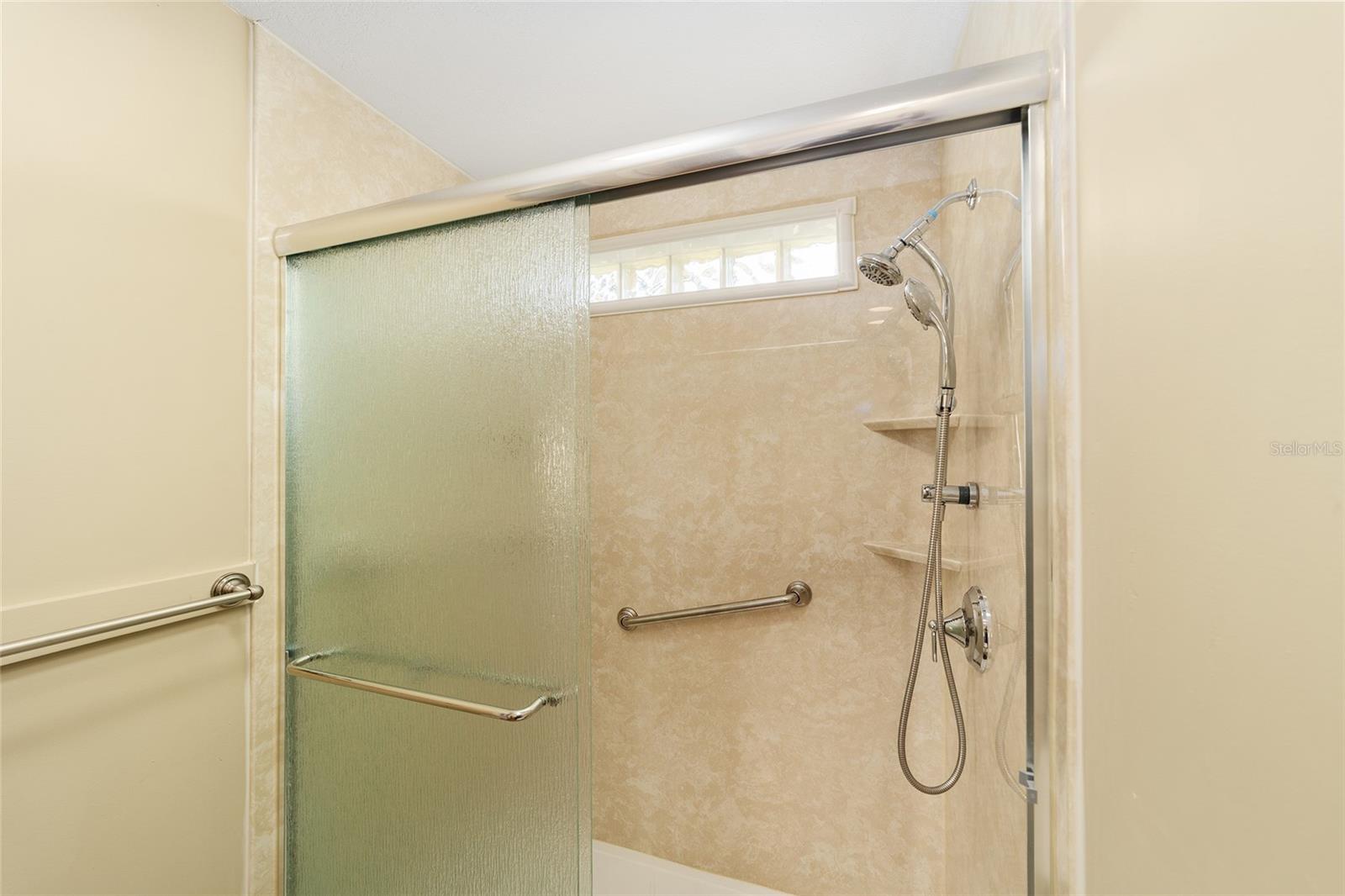 VILLAS/VLG WEST PH 02 - Residential