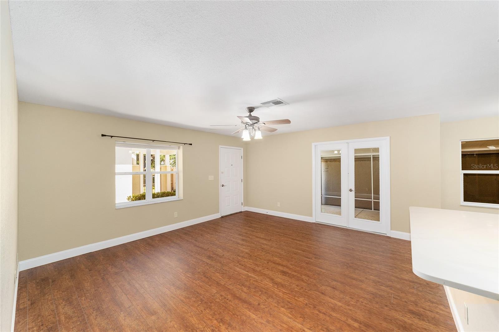 VILLAS/VLG WEST PH 02 - Residential