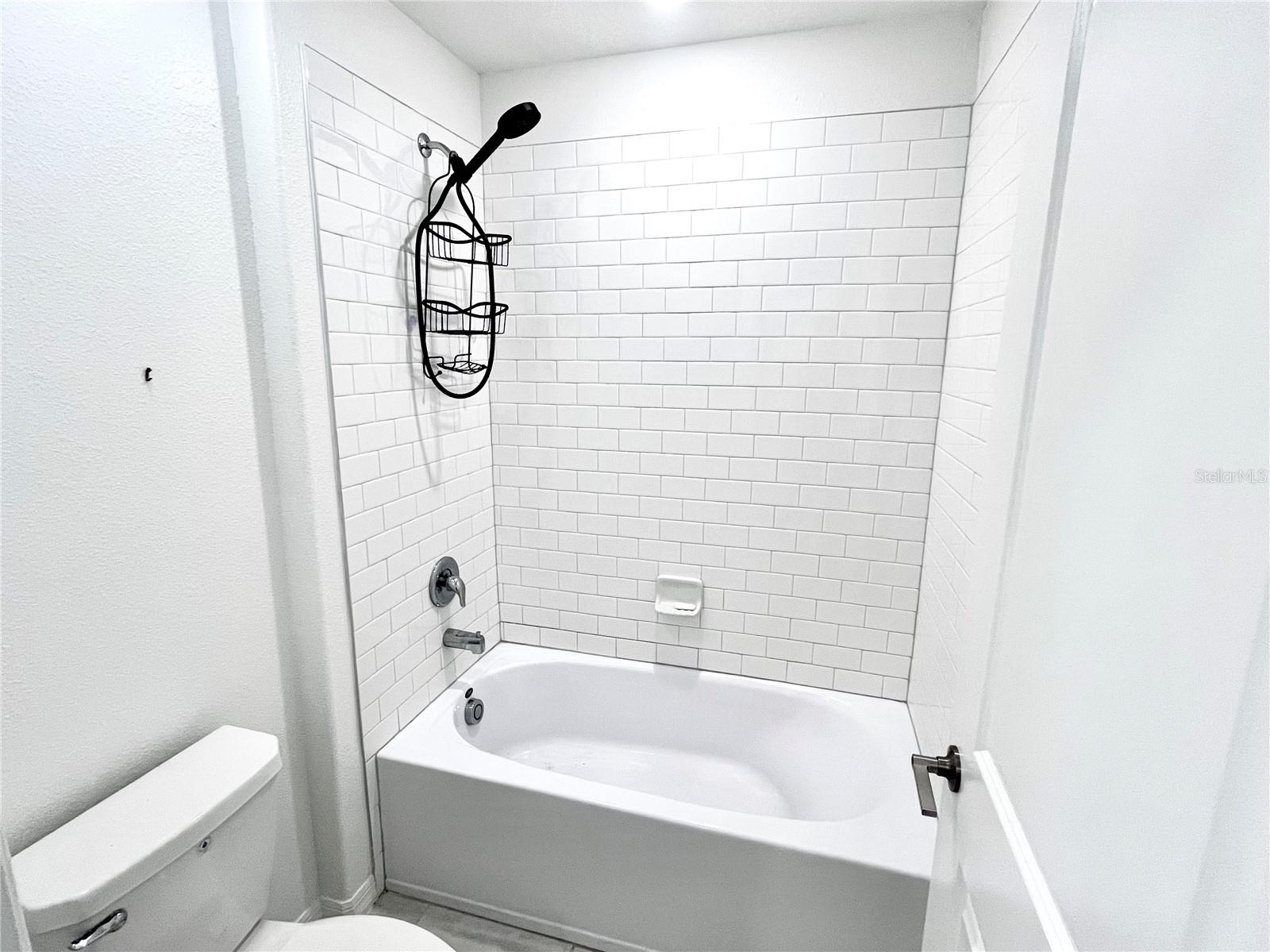 SADDLE CRK PRESERVE PH 2 - Residential Lease