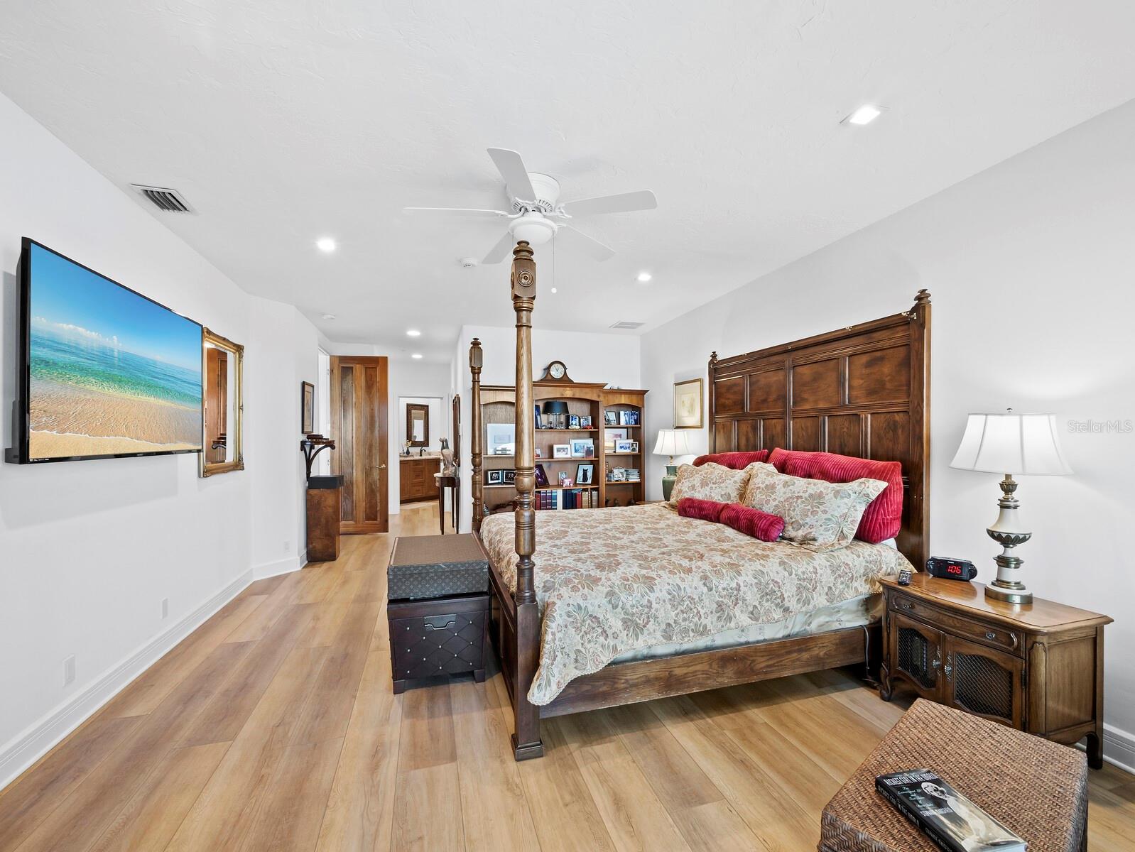 TANGERINE BAY CLUB - Residential