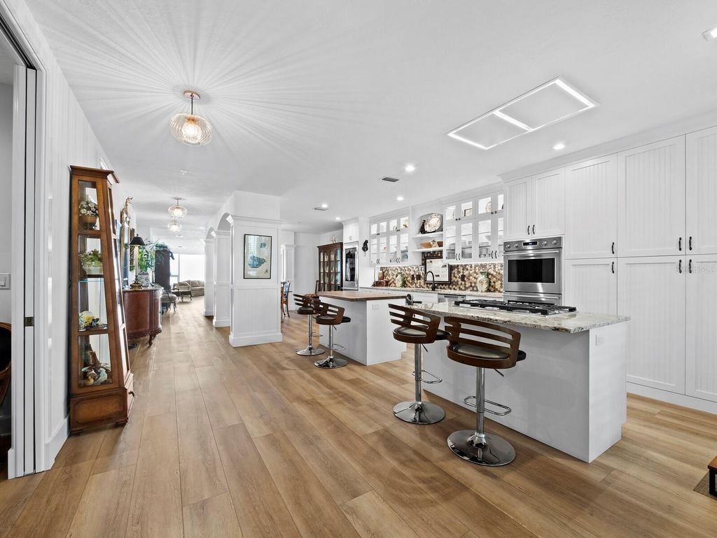 Photo of 340 Gulf Of Mexico Drive #112, Longboat Key, FL 34228 (MLS # A4670120)