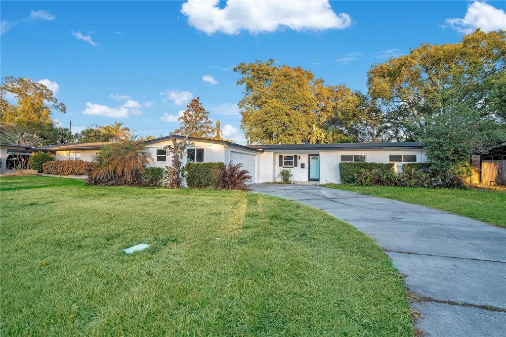 Photo of 3246 Inverness Court, Orlando, FL 32806 (MLS # O6374362)