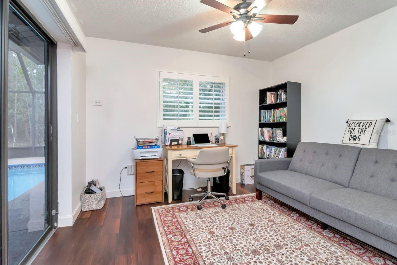 RIVER SIDE VILLAGE - Residential