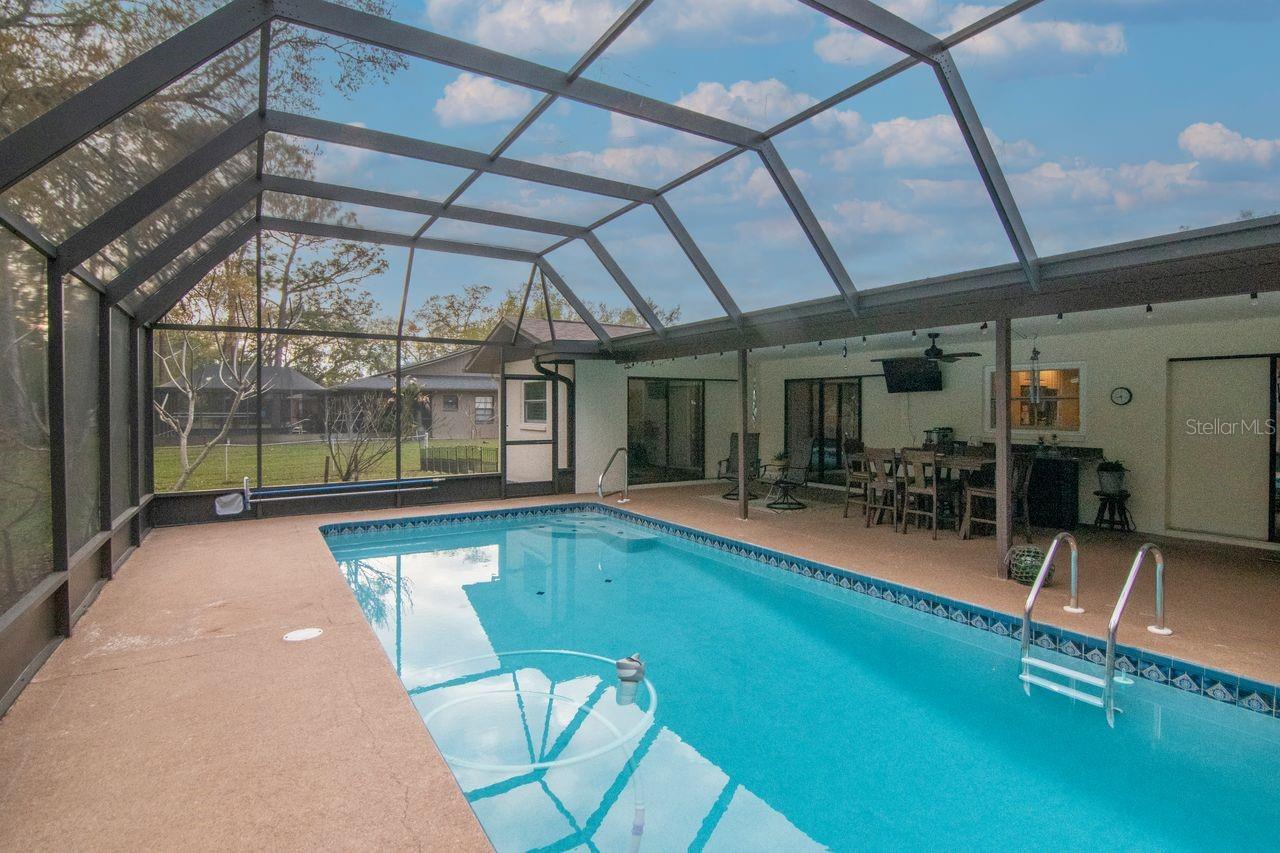 RIVER SIDE VILLAGE - Residential