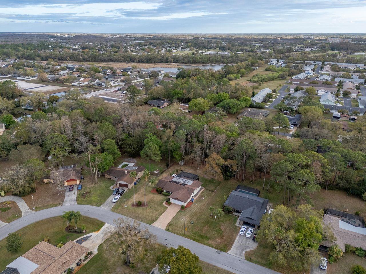 RIVER SIDE VILLAGE - Residential