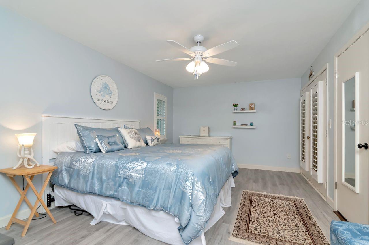 RIVER SIDE VILLAGE - Residential