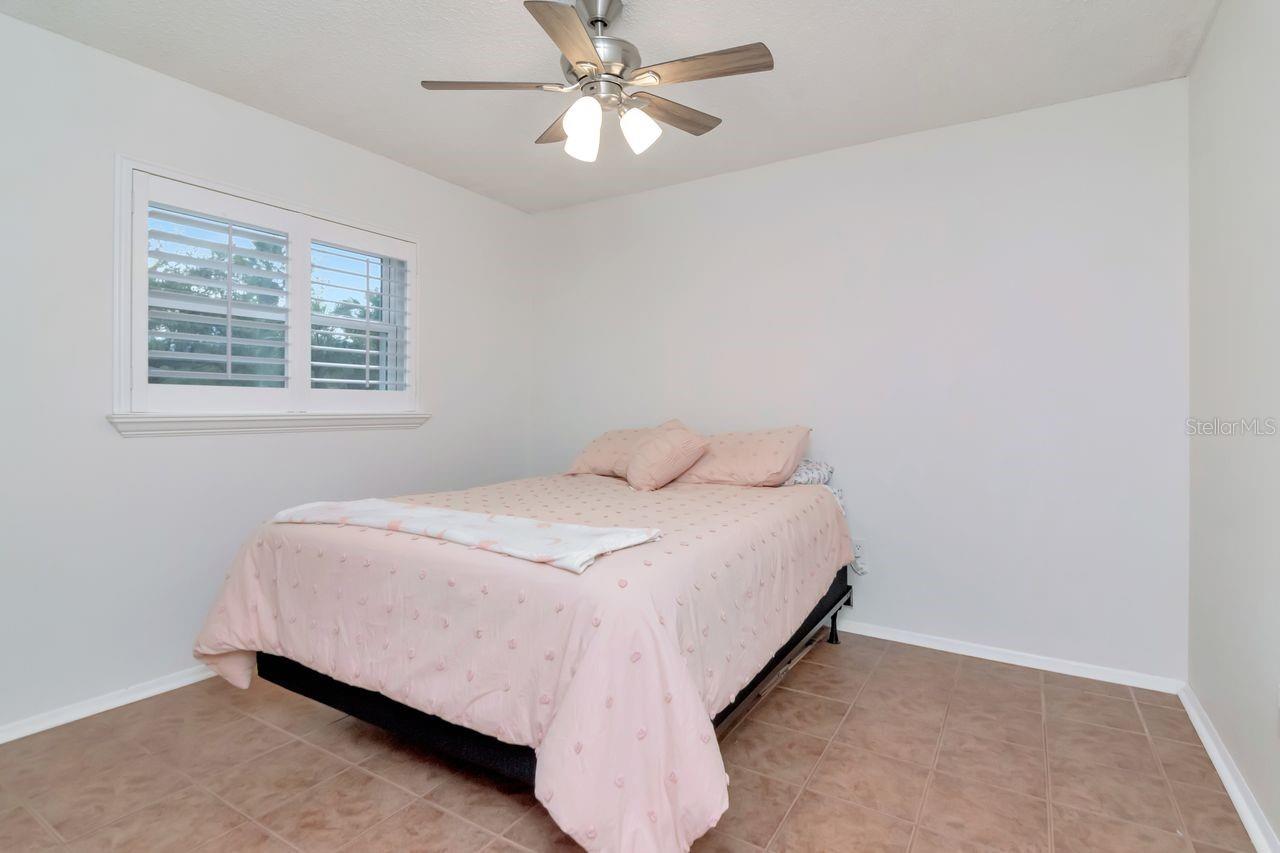 RIVER SIDE VILLAGE - Residential