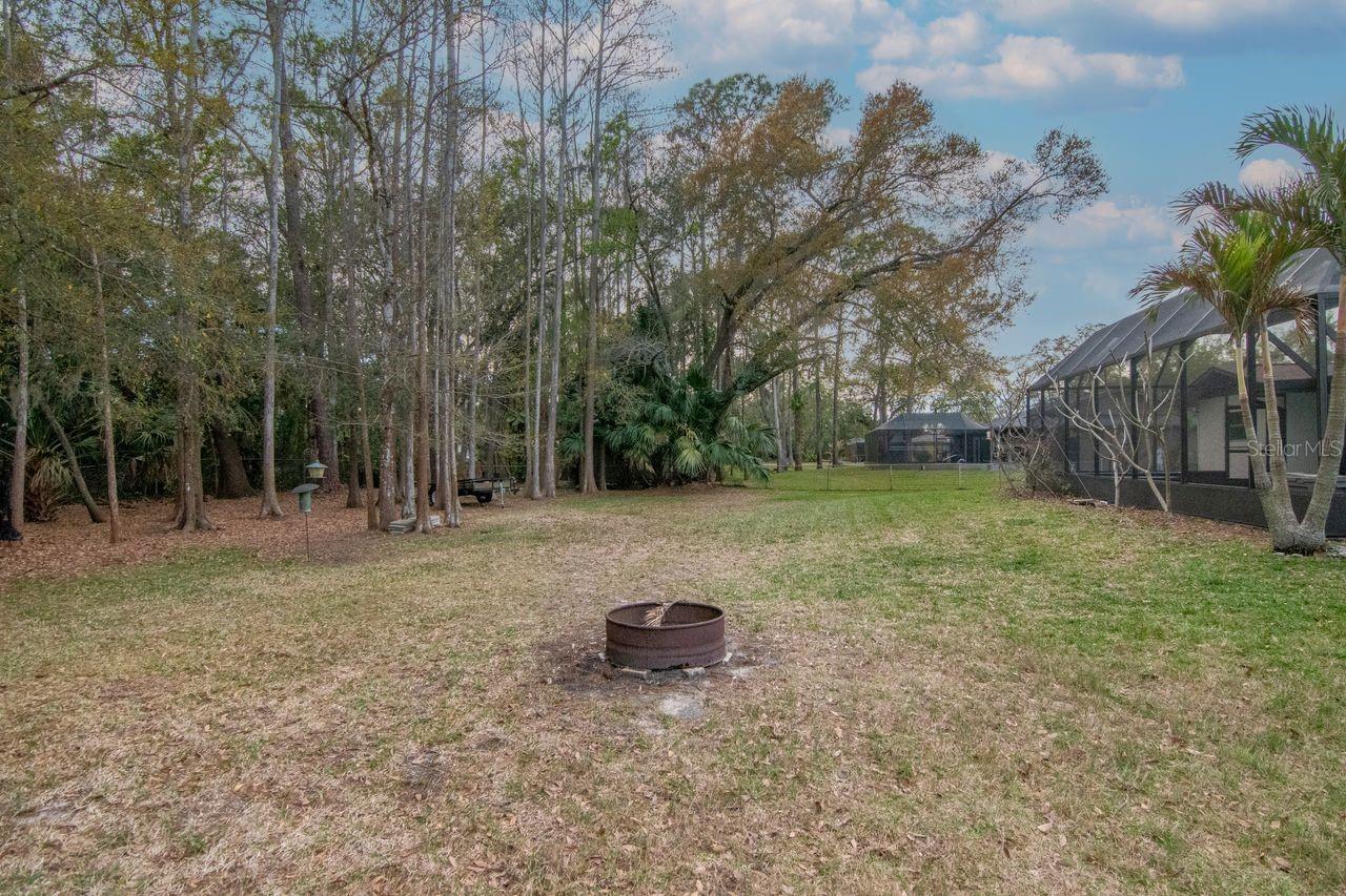 RIVER SIDE VILLAGE - Residential