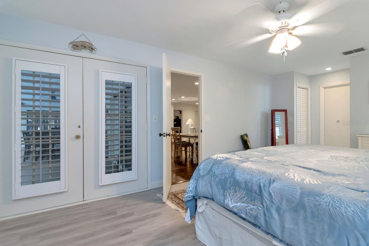 RIVER SIDE VILLAGE - Residential