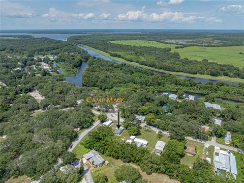 A home in LAKE WALES