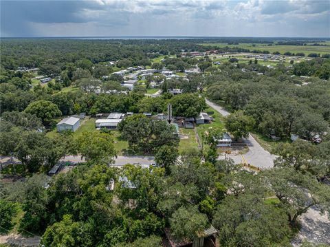 A home in LAKE WALES