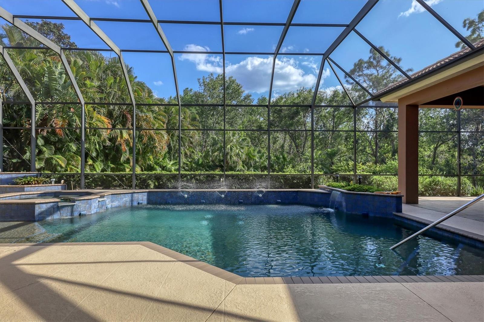 LAKEWOOD RANCH COUNTRY CLUB VILLAGE U&X - Residential