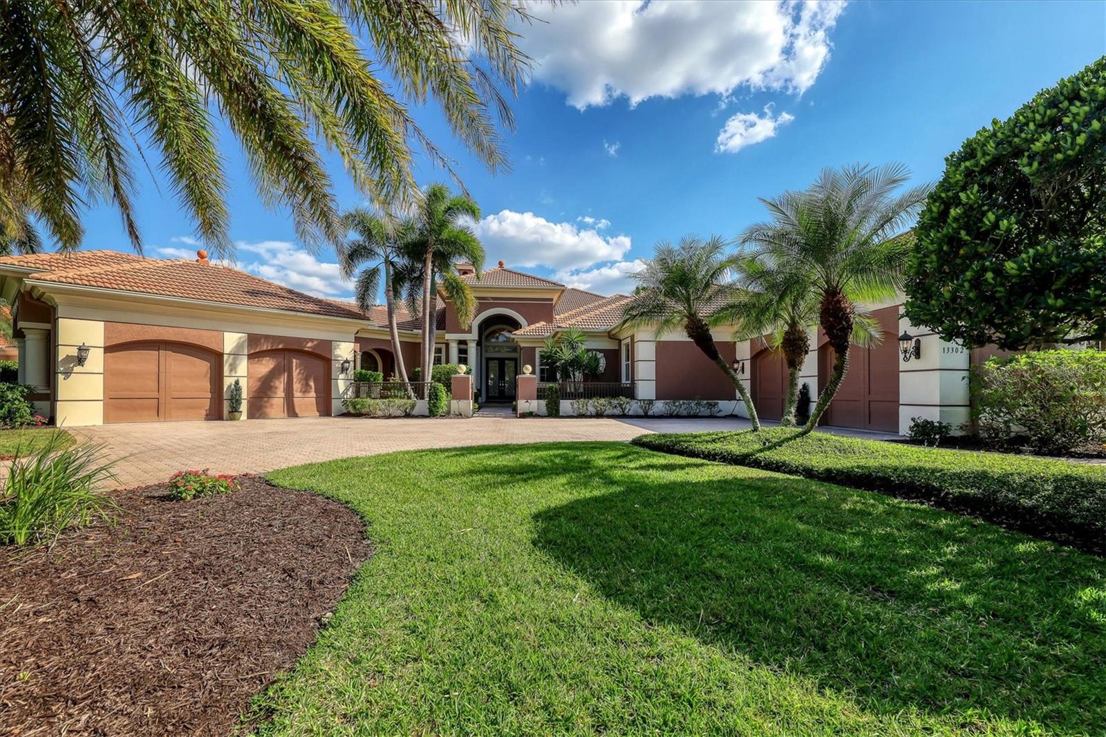 LAKEWOOD RANCH COUNTRY CLUB VILLAGE U&X - Residential
