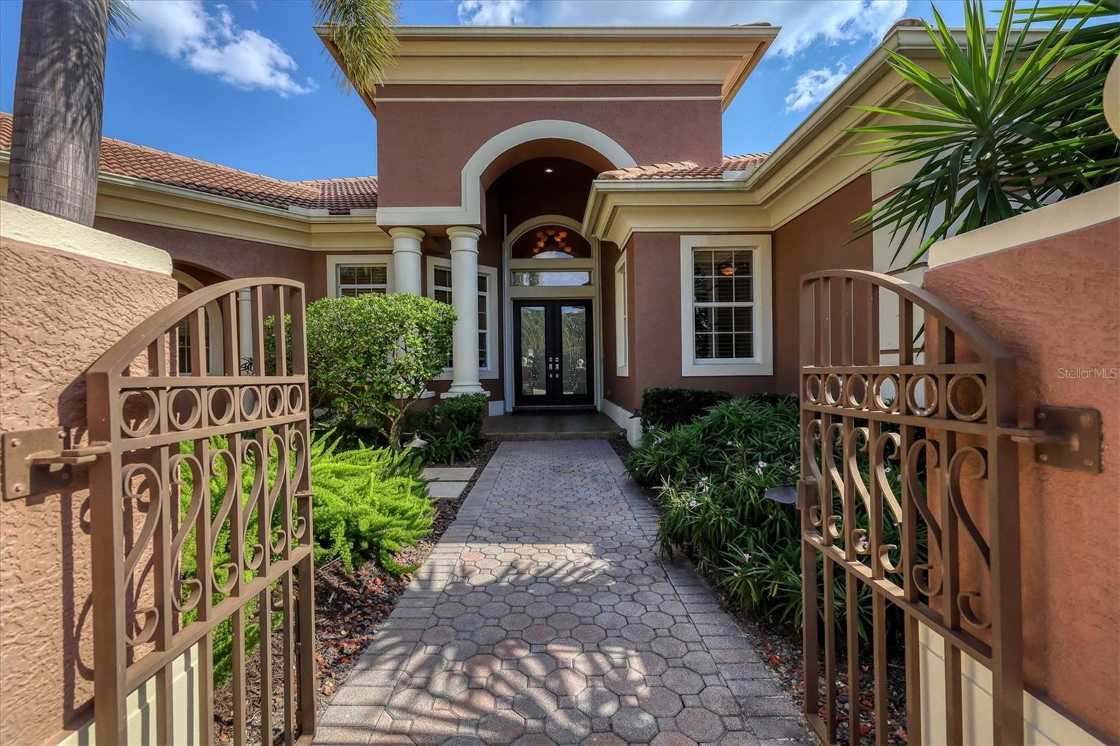 LAKEWOOD RANCH COUNTRY CLUB VILLAGE U&X - Residential