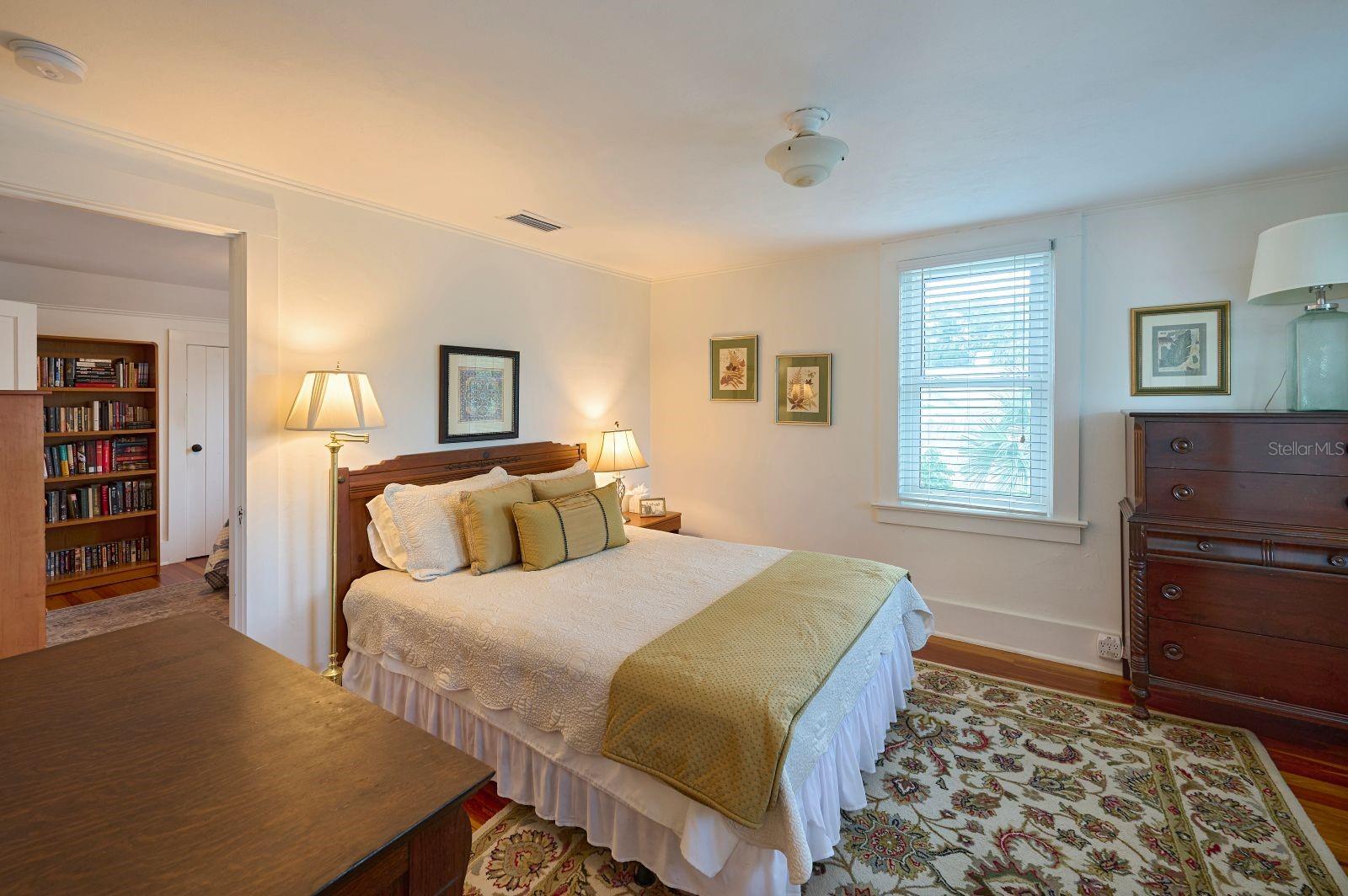 LAKE HELEN BLK 102 - Residential