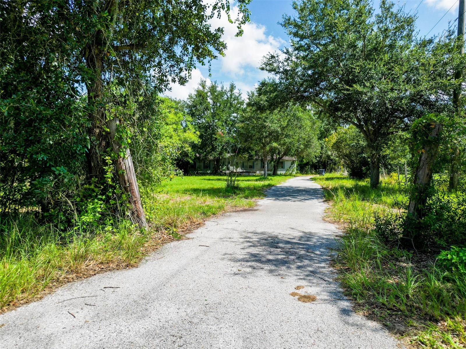 6204 KELLY ROAD