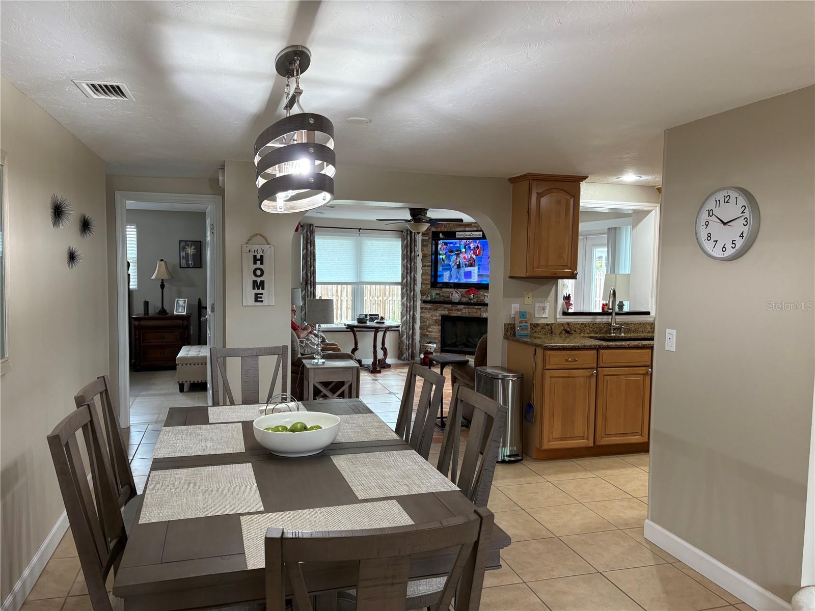 SOUTH VENICE - Residential