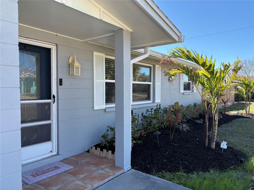 Photo of 3319 Shamrock Drive, Venice, FL 34293 (MLS # A4679484)