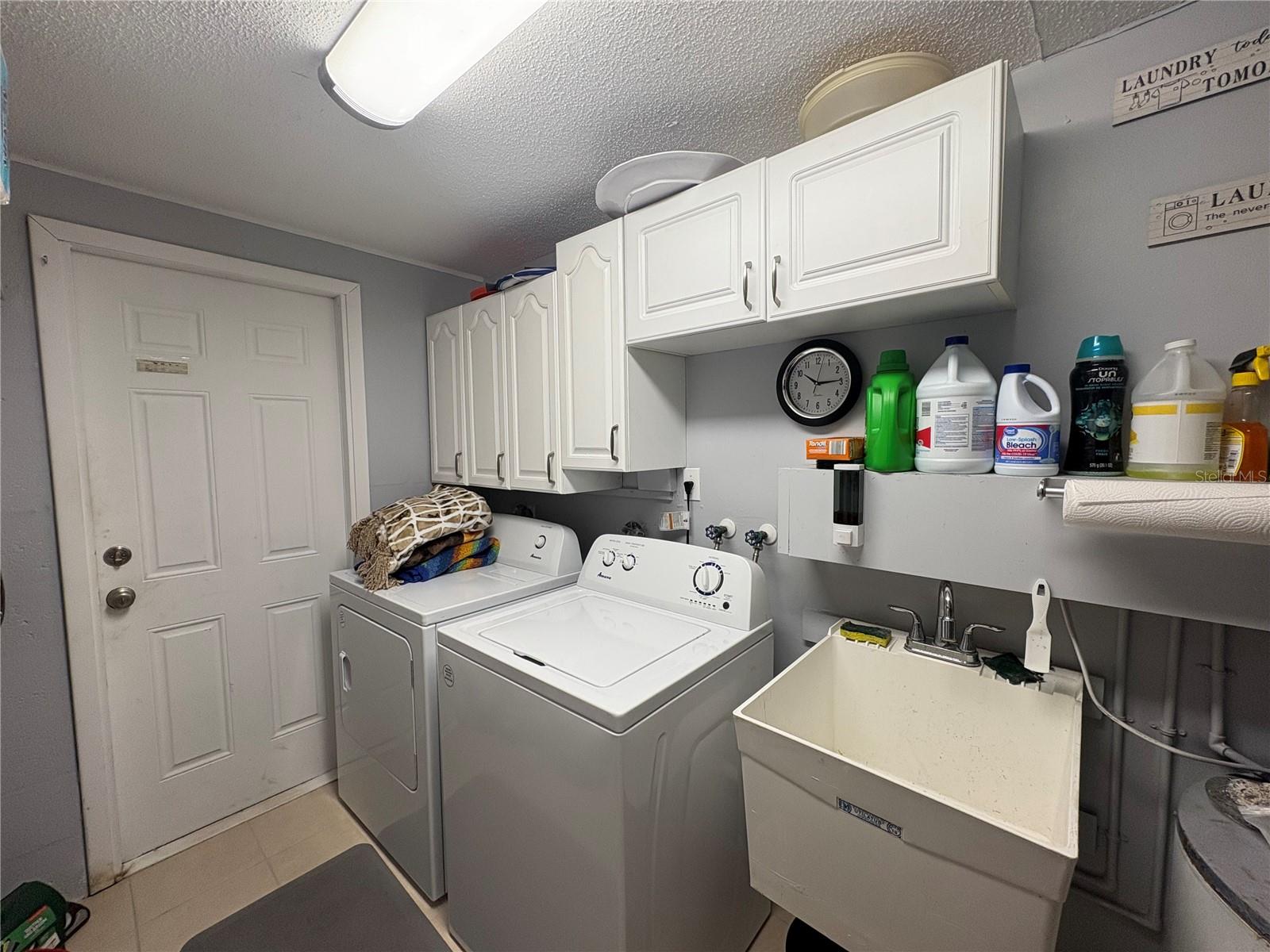 SOUTH VENICE - Residential