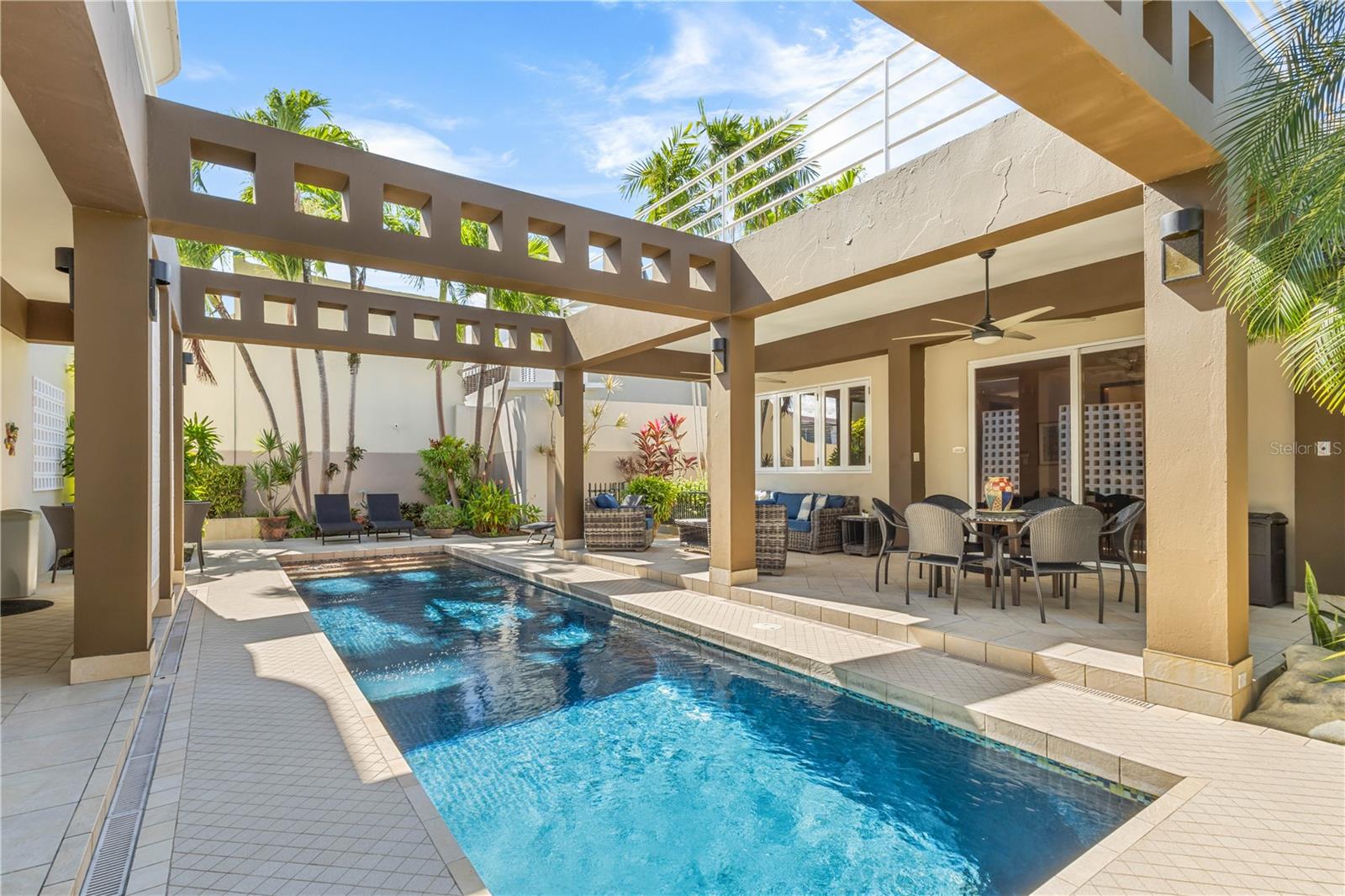 1858 MCLEARY - Residential