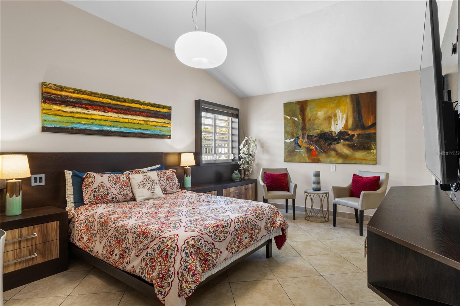 1858 MCLEARY - Residential