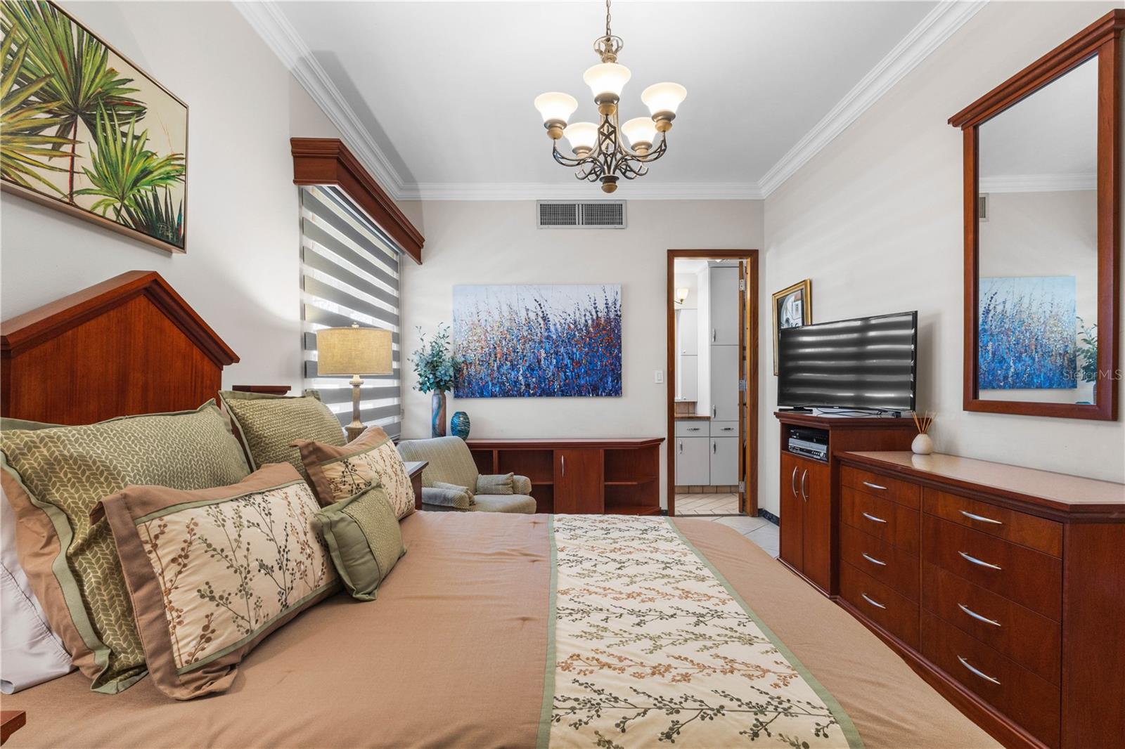 1858 MCLEARY - Residential