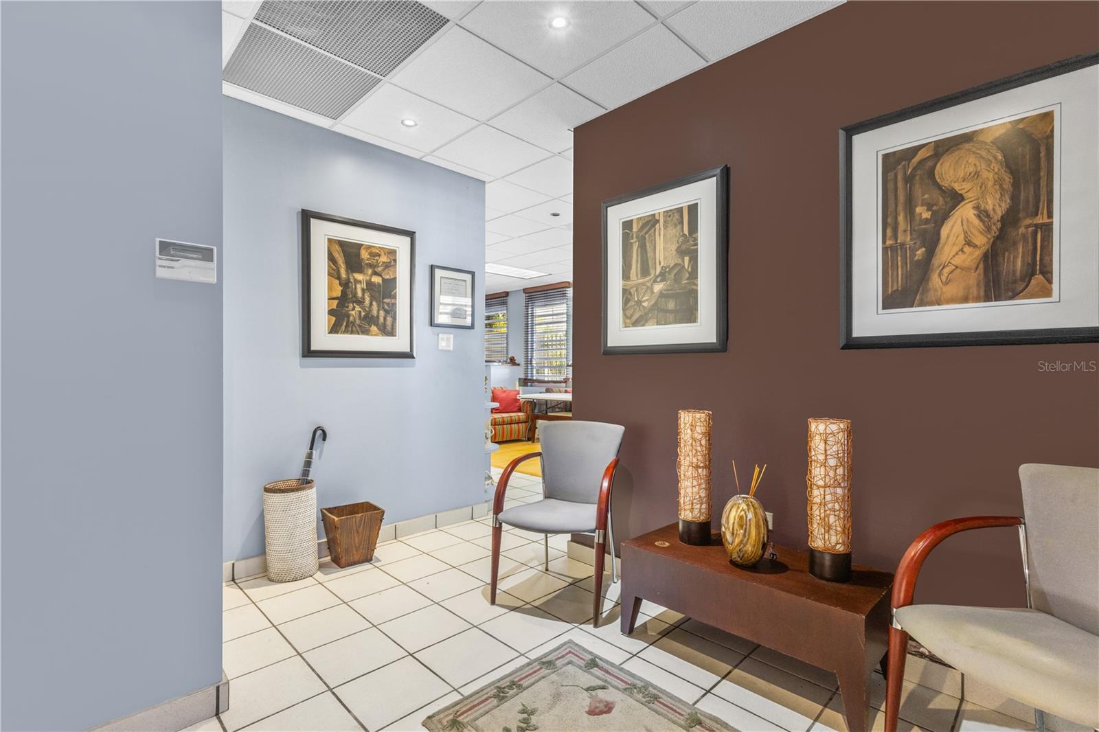 1858 MCLEARY - Residential