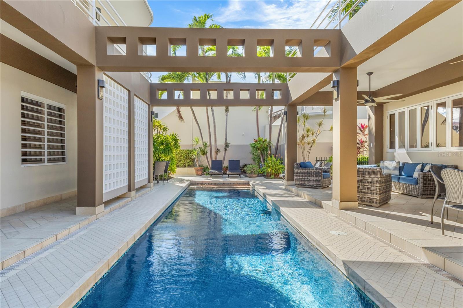 1858 MCLEARY - Residential