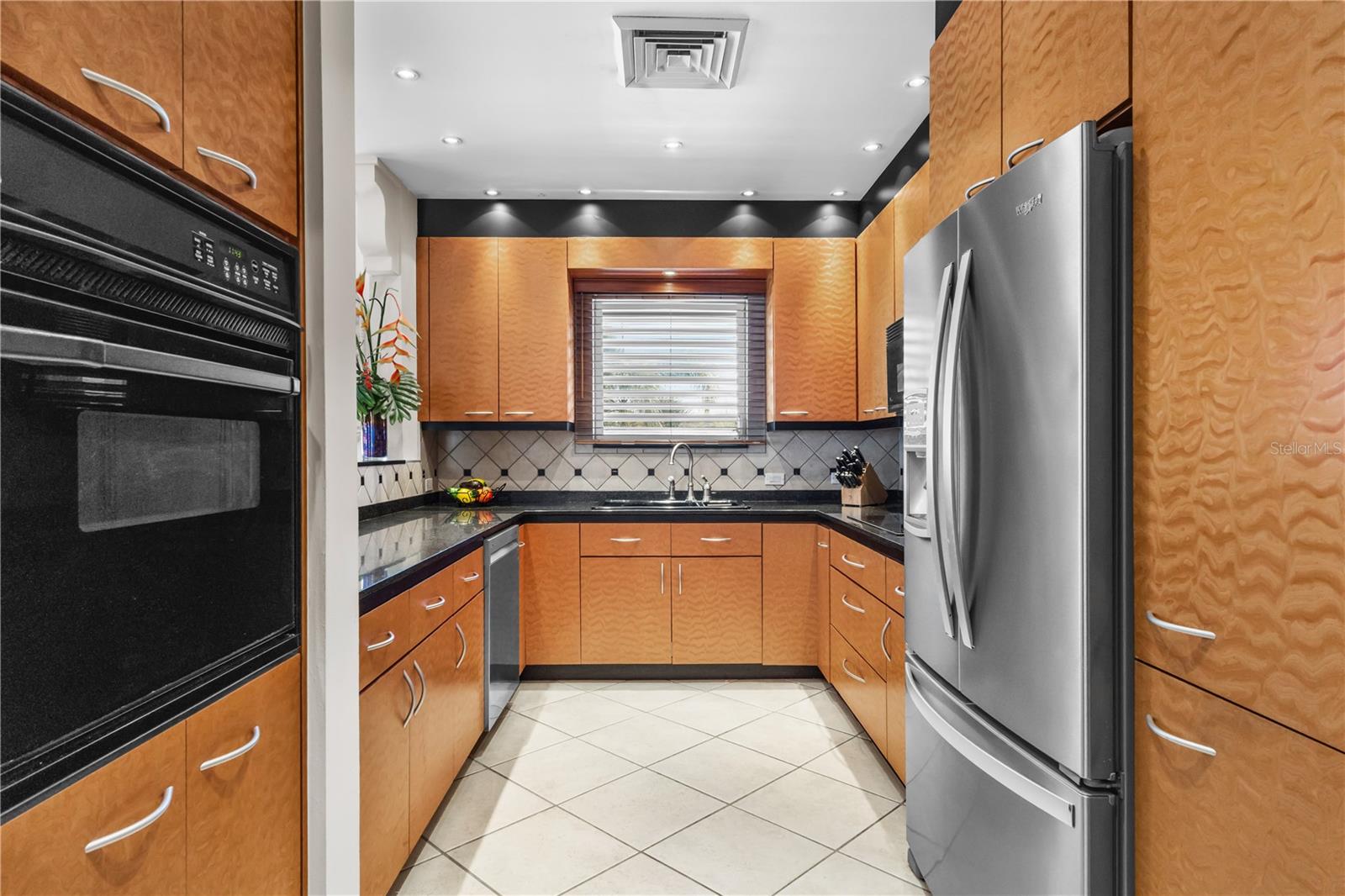 1858 MCLEARY - Residential