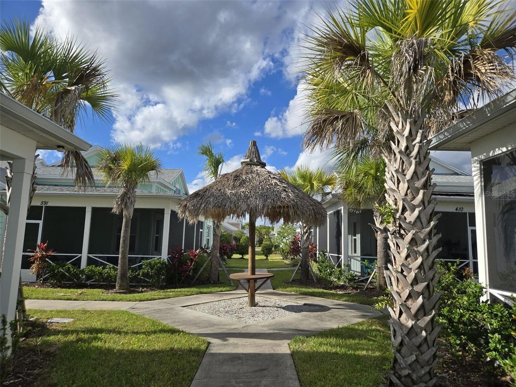 Photo of 422 Lime Avenue, Daytona Beach, FL 32124 (MLS # V4945467)