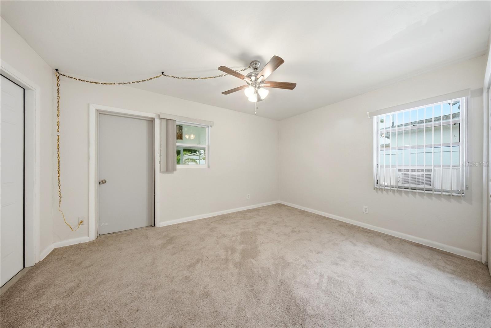 MEADOW LAWN 10TH ADD - Residential