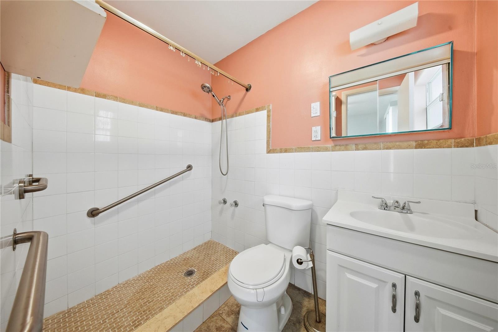 MEADOW LAWN 10TH ADD - Residential