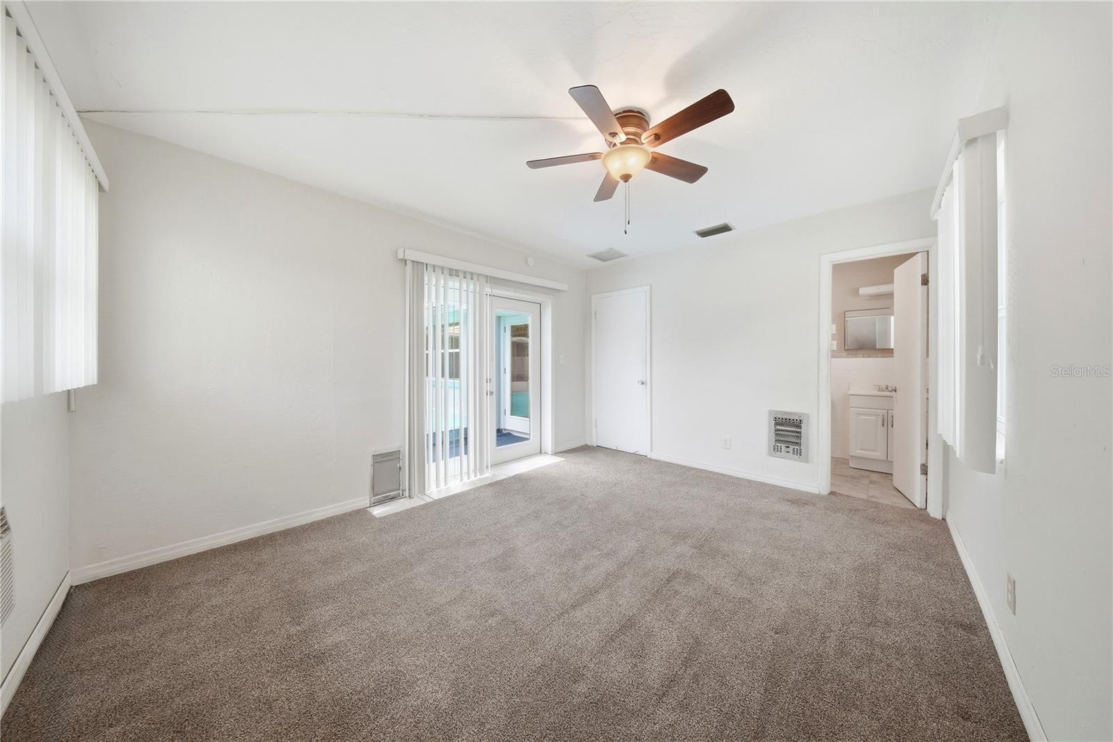 MEADOW LAWN 10TH ADD - Residential