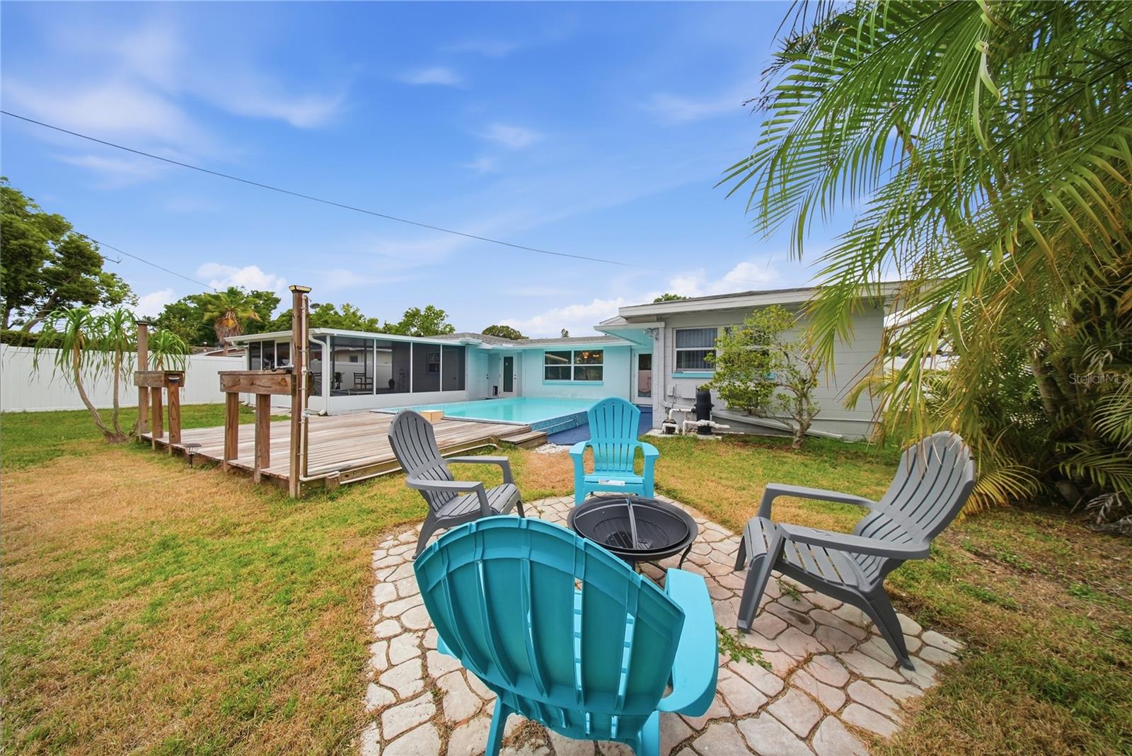 MEADOW LAWN 10TH ADD - Residential