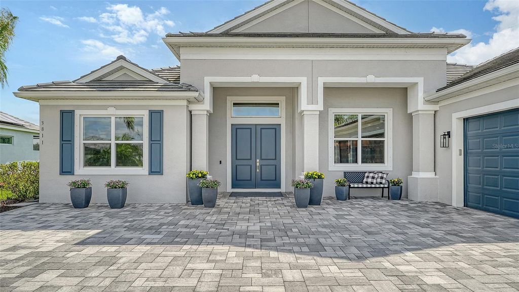 Photo of 3811 158th Avenue Circle E, Parrish, FL 34219 (MLS # A4677309)