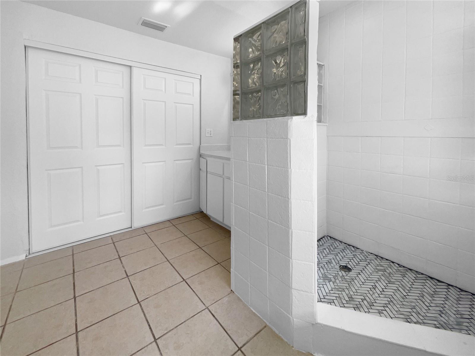 WARM MINERAL SPGS - Residential