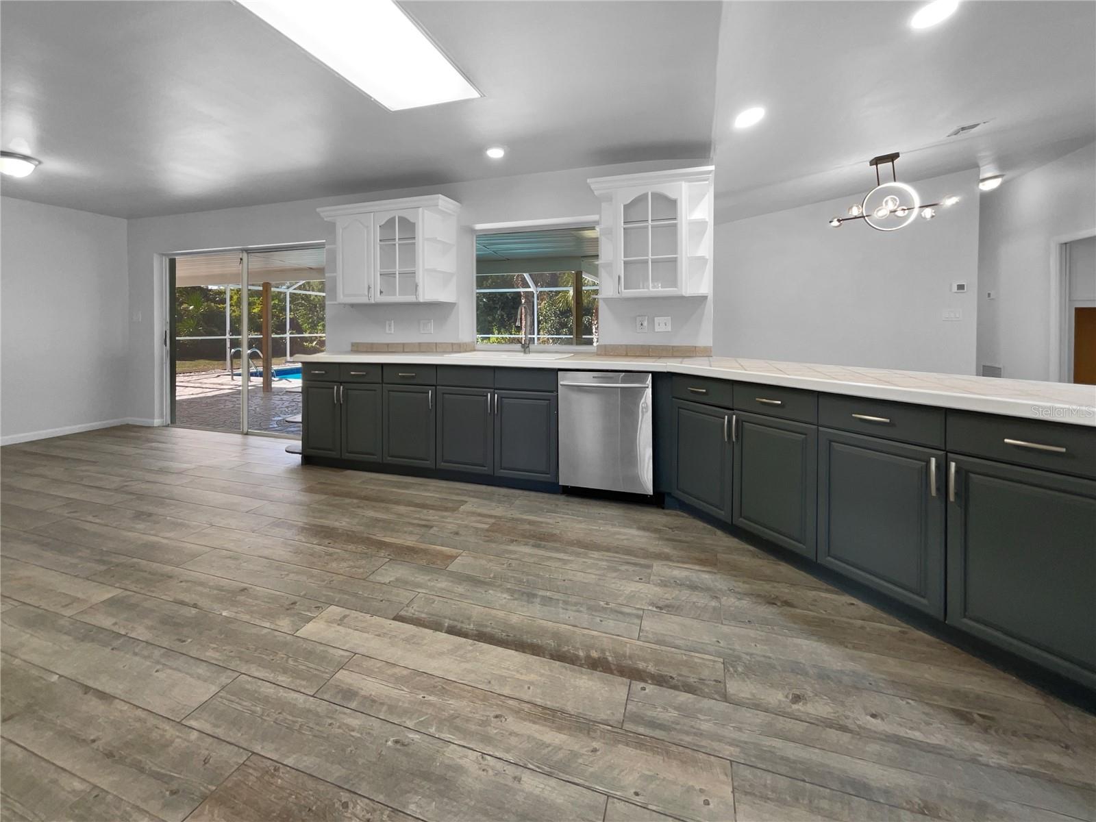 510 MARGARITA AVENUE