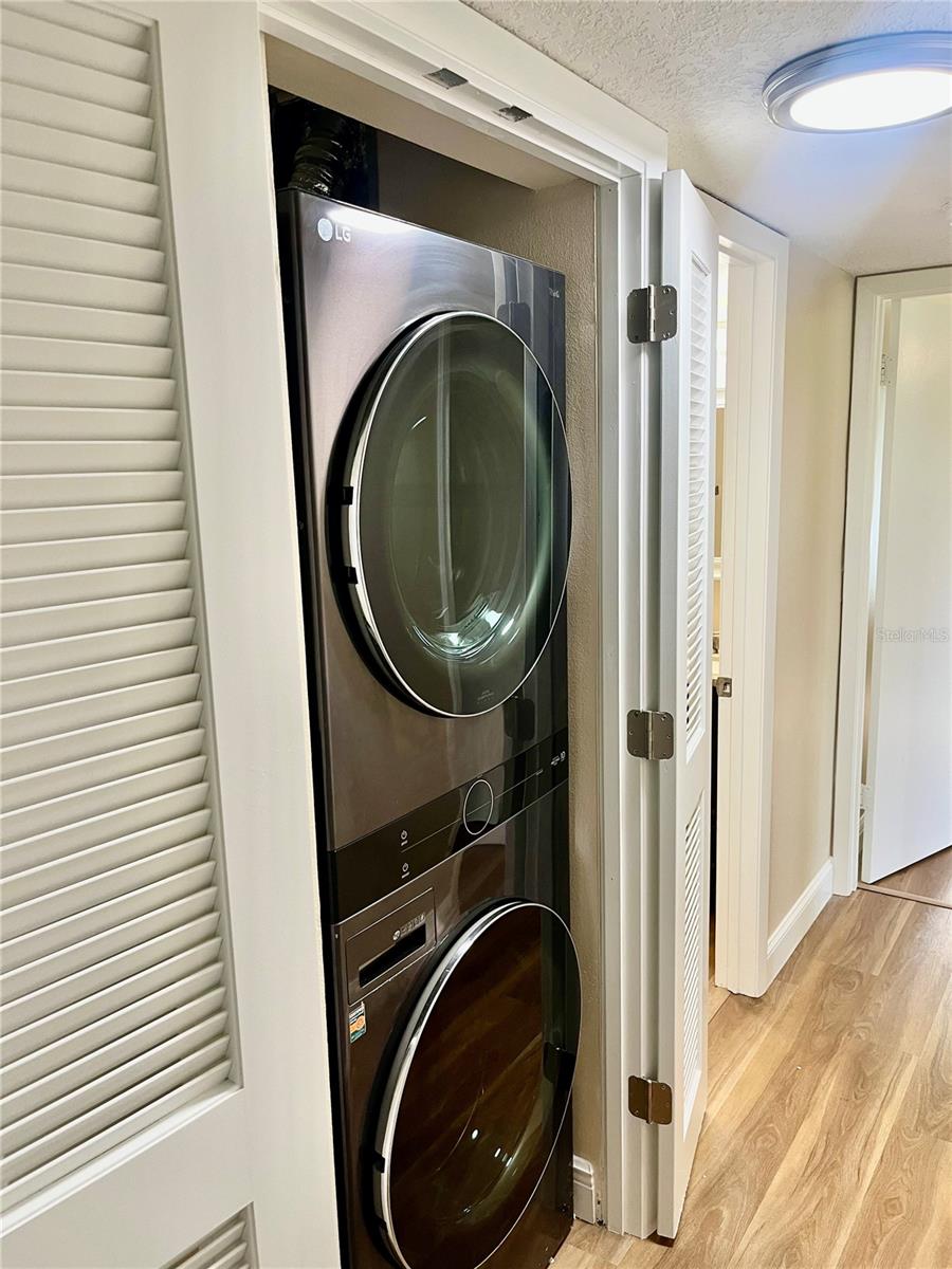 PINE RIDGE AT LAKE TARPON VILLAGE - Residential