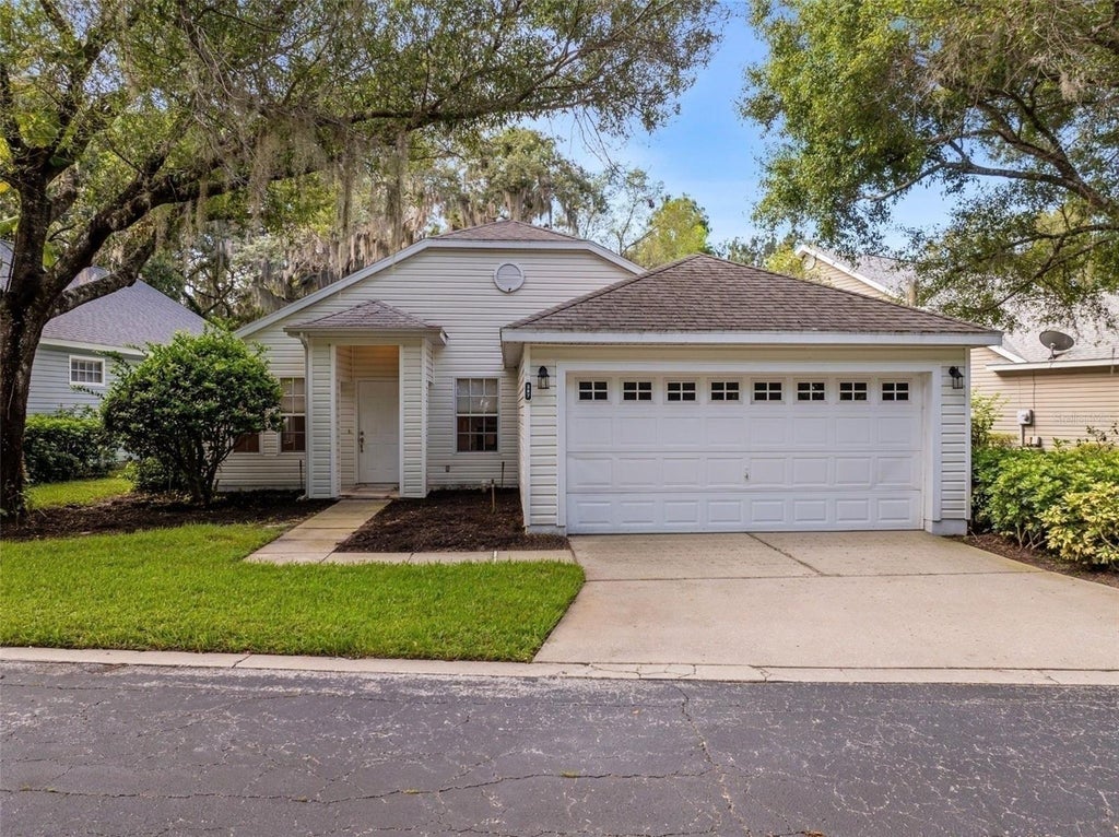 Photo of 287 Marsh Landing Circle, Debary, FL 32713 (MLS # O6421110)