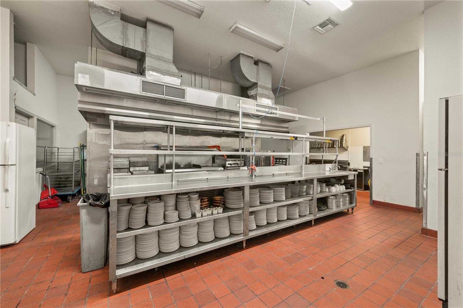 SEMINOLE LAKES PH 01 TR E LE - Commercial Sale