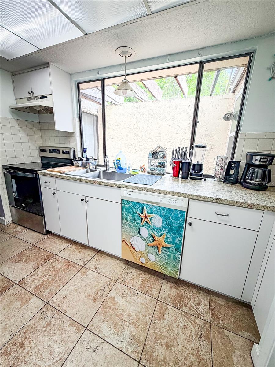 BEACON WOODS VILLAGE 6 - Residential