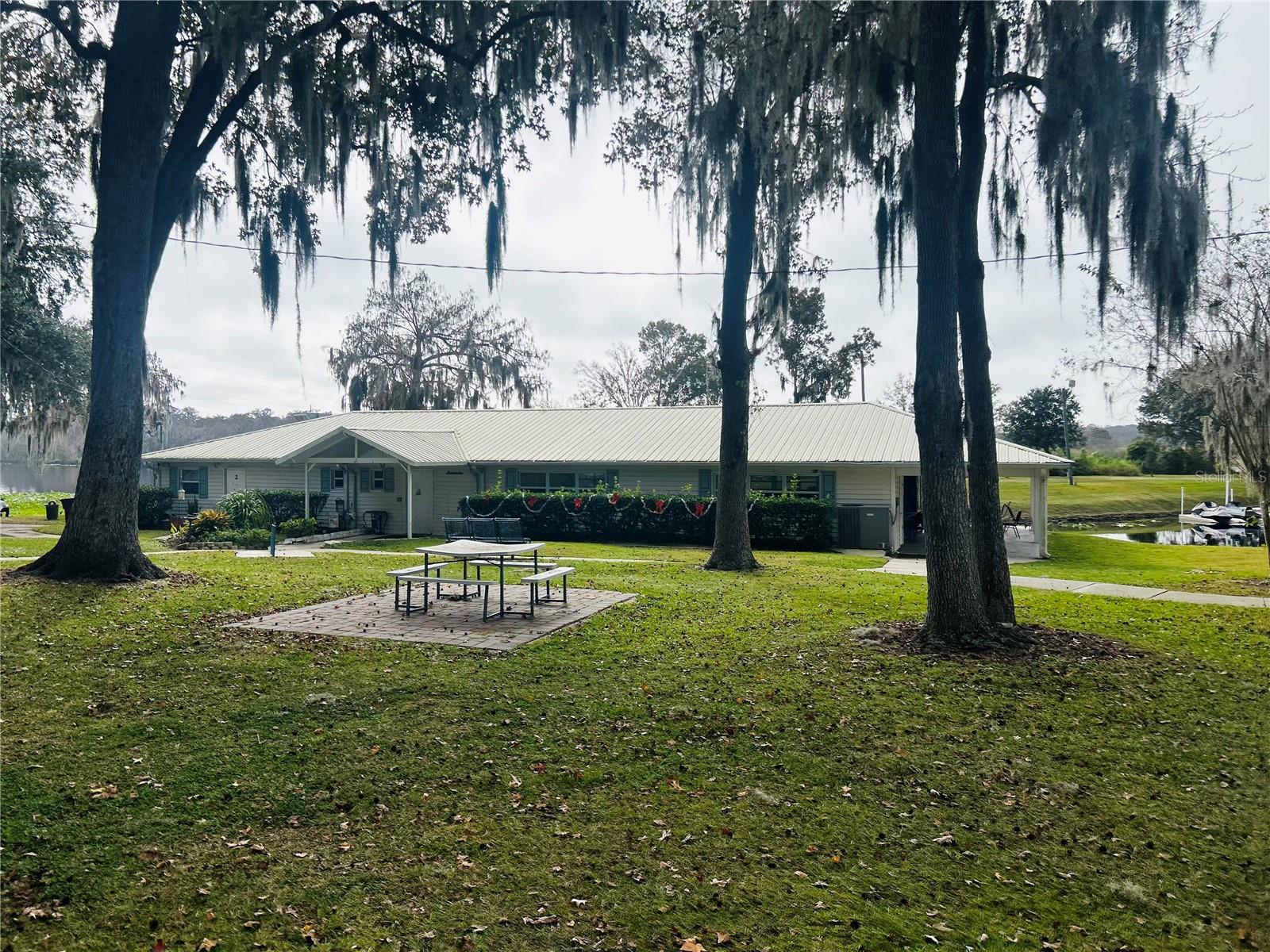 LEISURE WORLD PARK - Residential