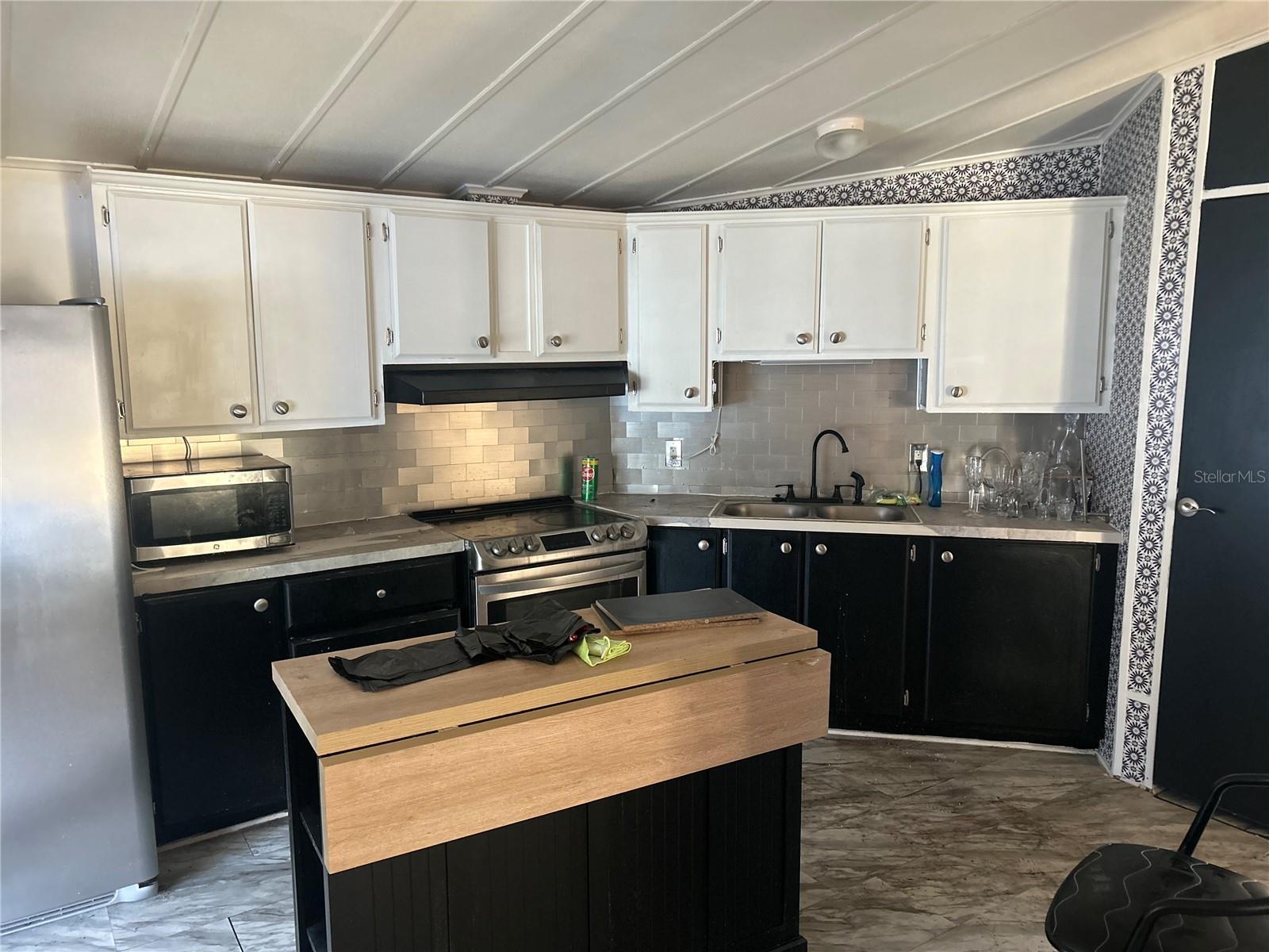 LEISURE WORLD PARK - Residential