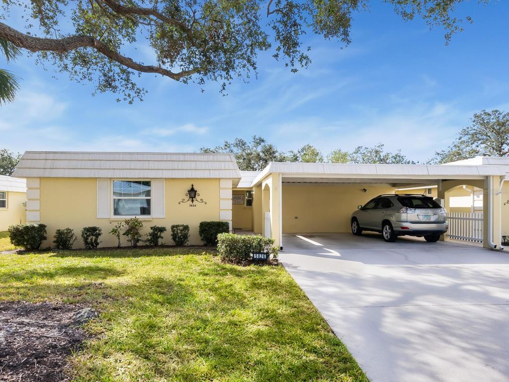 Photo of 5826 Driftwood Place #34, Sarasota, FL 34231 (MLS # A4670535)