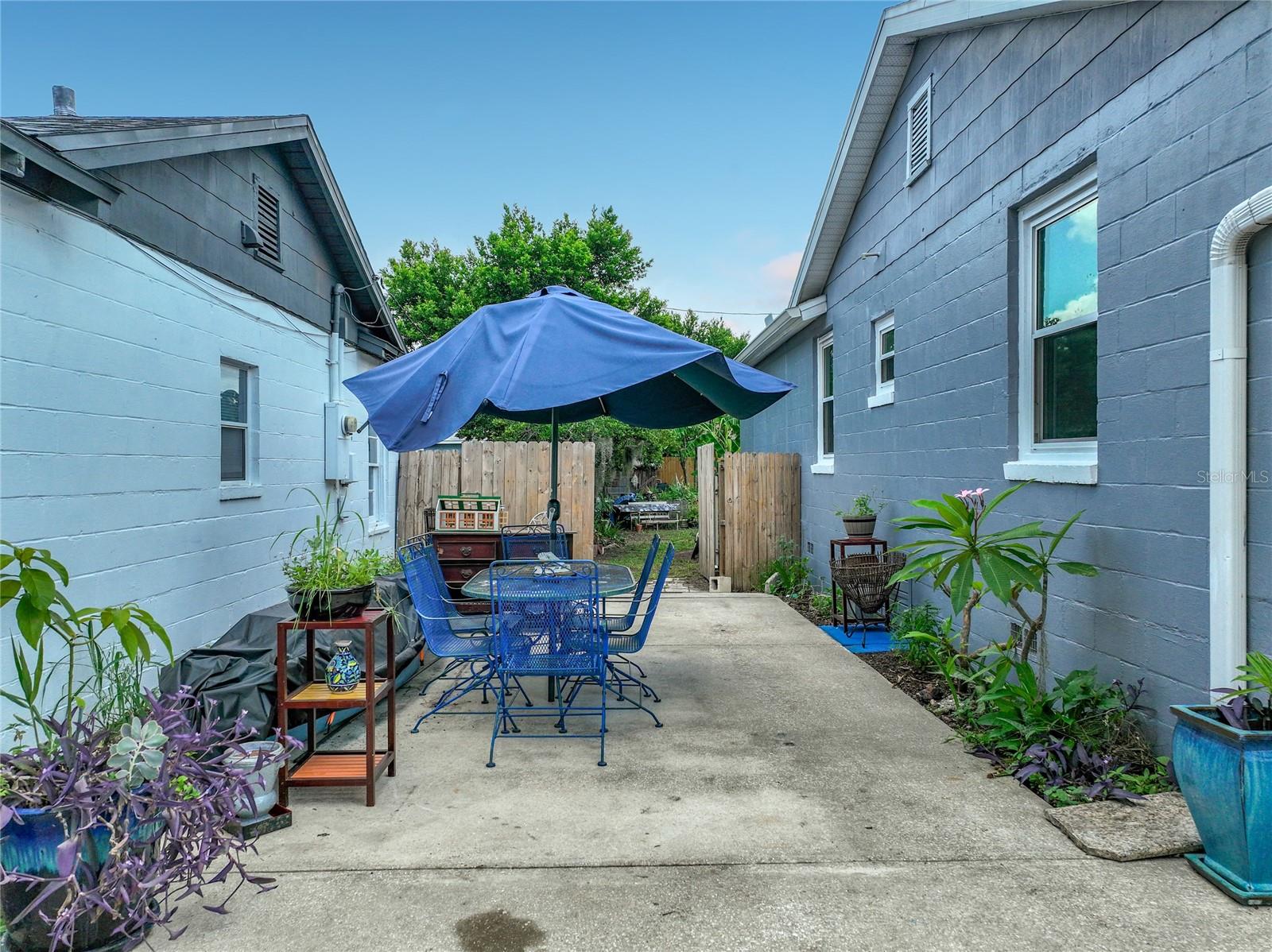 2509 SHANNON ROAD